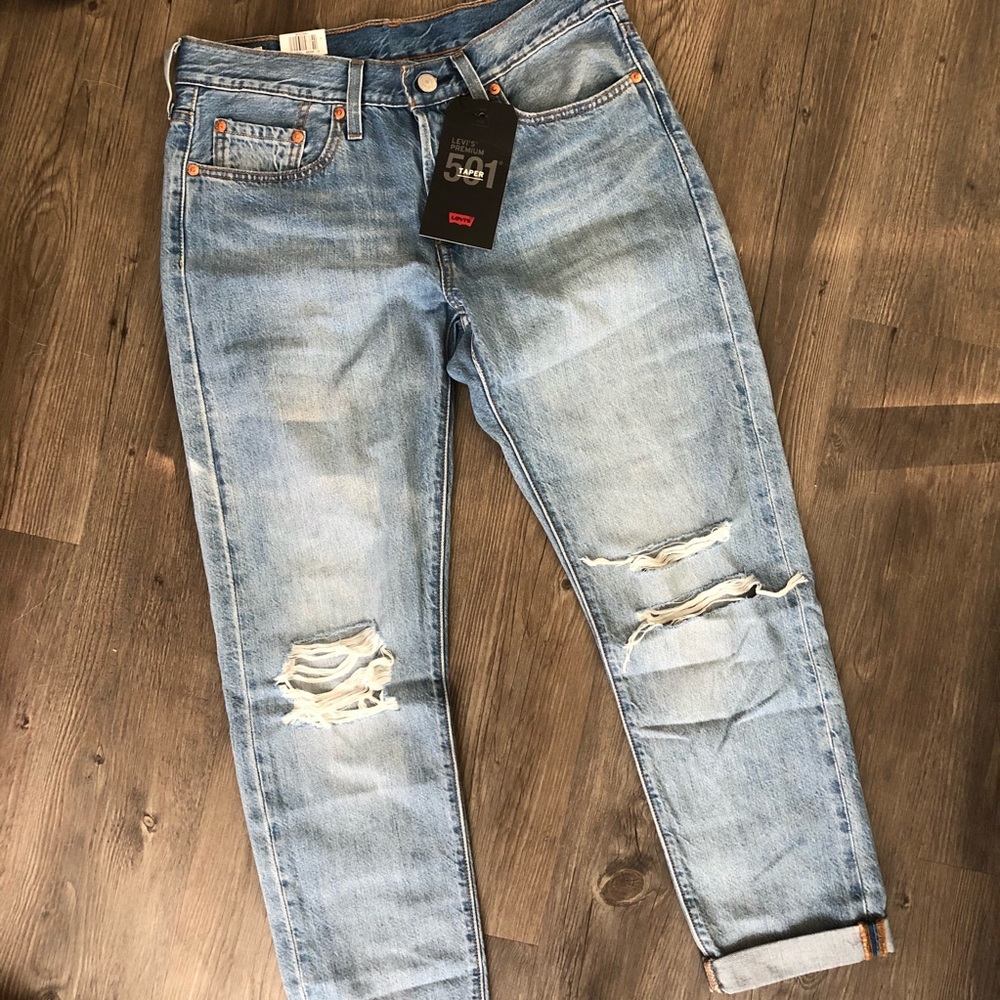 NWT Levi’s 501 Taper Light Wash Distressed Jeans - Picture 4 of 6